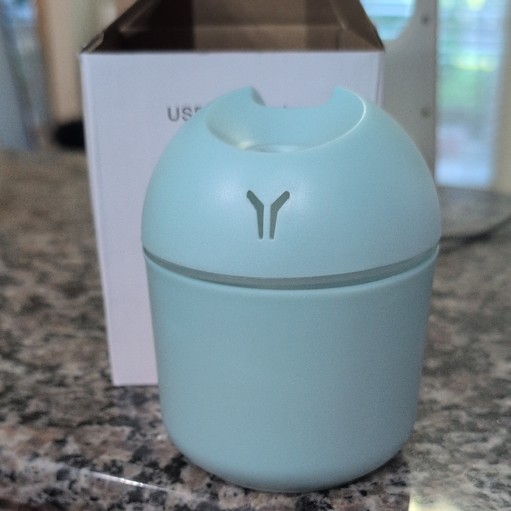 USB-Powered Blue Air Humidifier